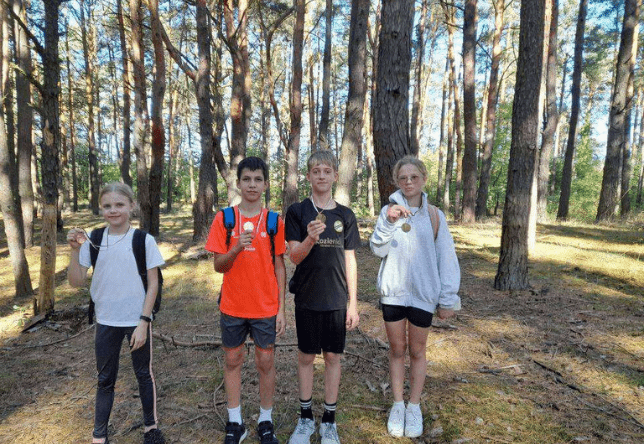 Biegi przełajowe uczniów klas V.