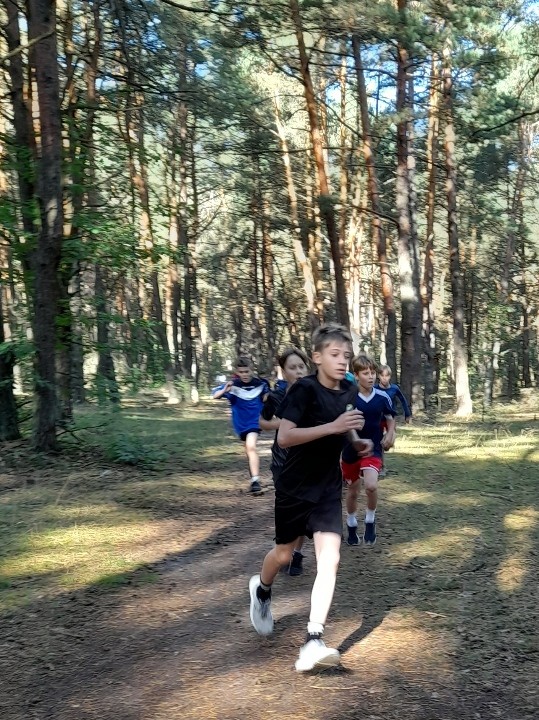 Bieg chłopców.