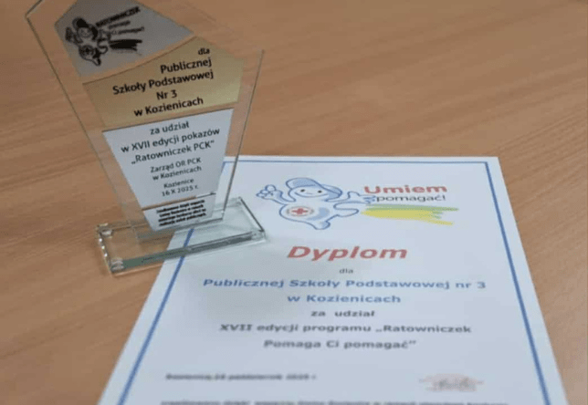 Udział uczniów w Ogólnopolskim programie edukacyjnym PCK "Ratowniczek pomaga Ci pomagać"
