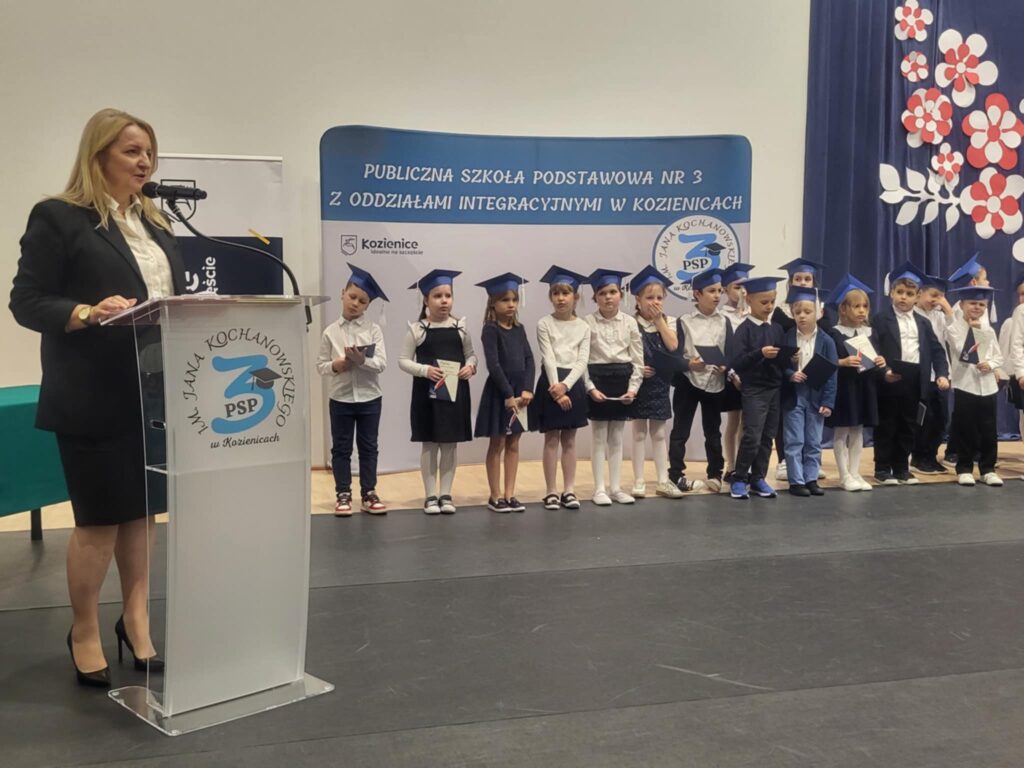 Przemówienie dyrektora Wydziału Edukacji pani Małgorzaty Wolszczak.