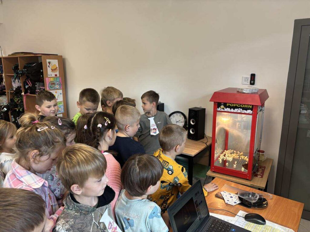 Chłopcy w świetlicy szkolnej