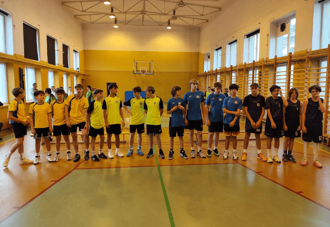 Gminne zawody w piłce koszykowej.