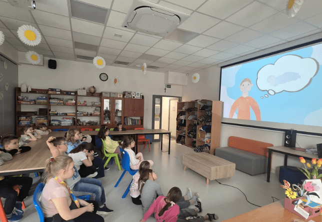 Udział uczniów w akcji "Wyjątkowa skarpetka-wyjątkowość jest wartością"