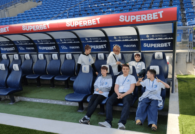 Uczniowie biorący udział w Finale Ogólnopolskiego Konkursu Ekologicznego pod patronatem firmy Enea „Jesteś energią przyszłości”